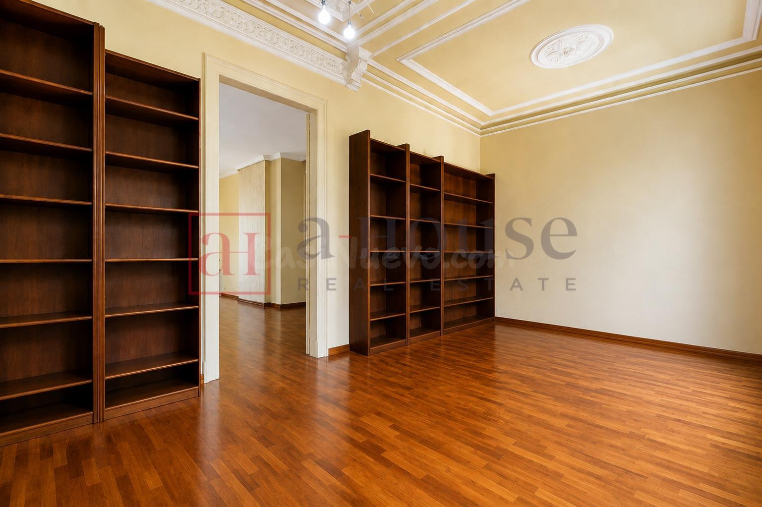 PISO TODO EXTERIOR CON AMPLIO BALCON, LISTO PARA ENTRAR A VI - foto 5