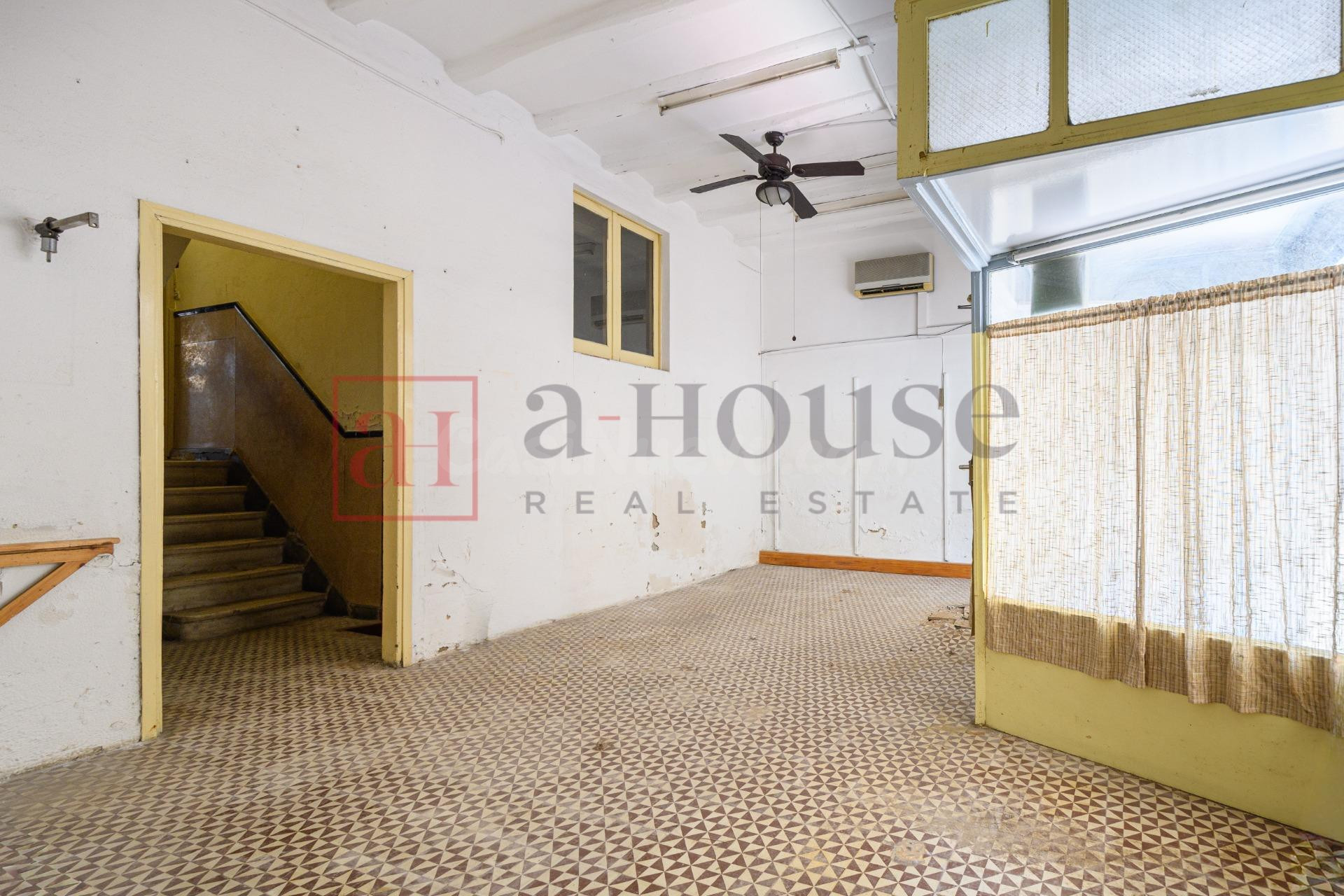 CASA A REFORMAR EN EL CENTRO DE CASTELLBISBAL - foto 4