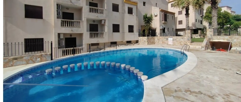 Apartamento en Venta en Monte Golf Alicante - foto 2