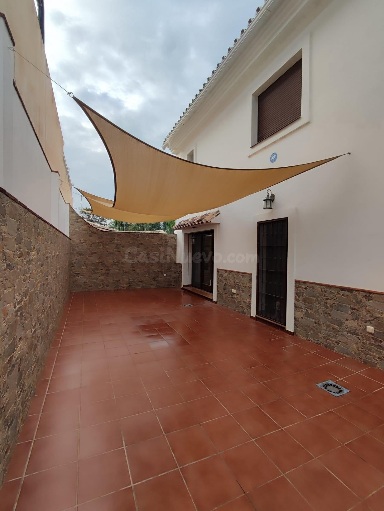 Los Pacos - Chalet, 4 Dormitorios, Garaje, Terraza y Jardín  - foto 2