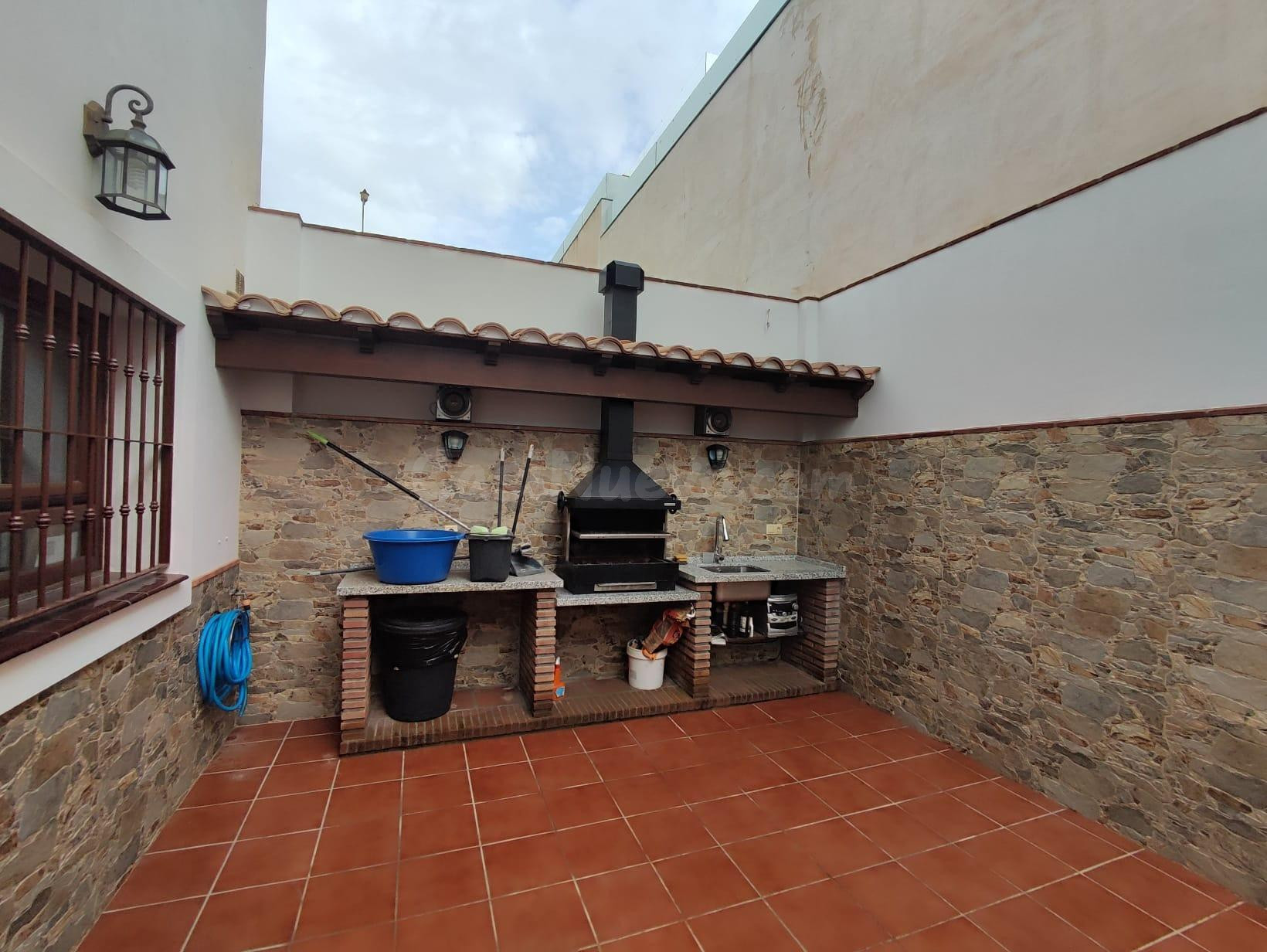 Los Pacos - Chalet, 4 Dormitorios, Garaje, Terraza y Jardín  - foto 3