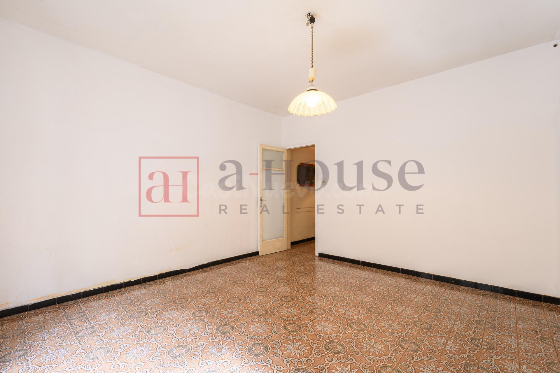 PISO A REFORMAR EN LA VILA DE GRACIA - foto 4