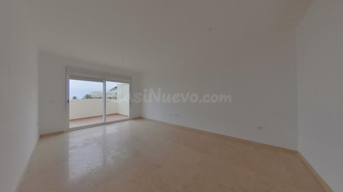 Calahonda - Ático, 2 Dormitorios, 2 Terrazas - foto 3