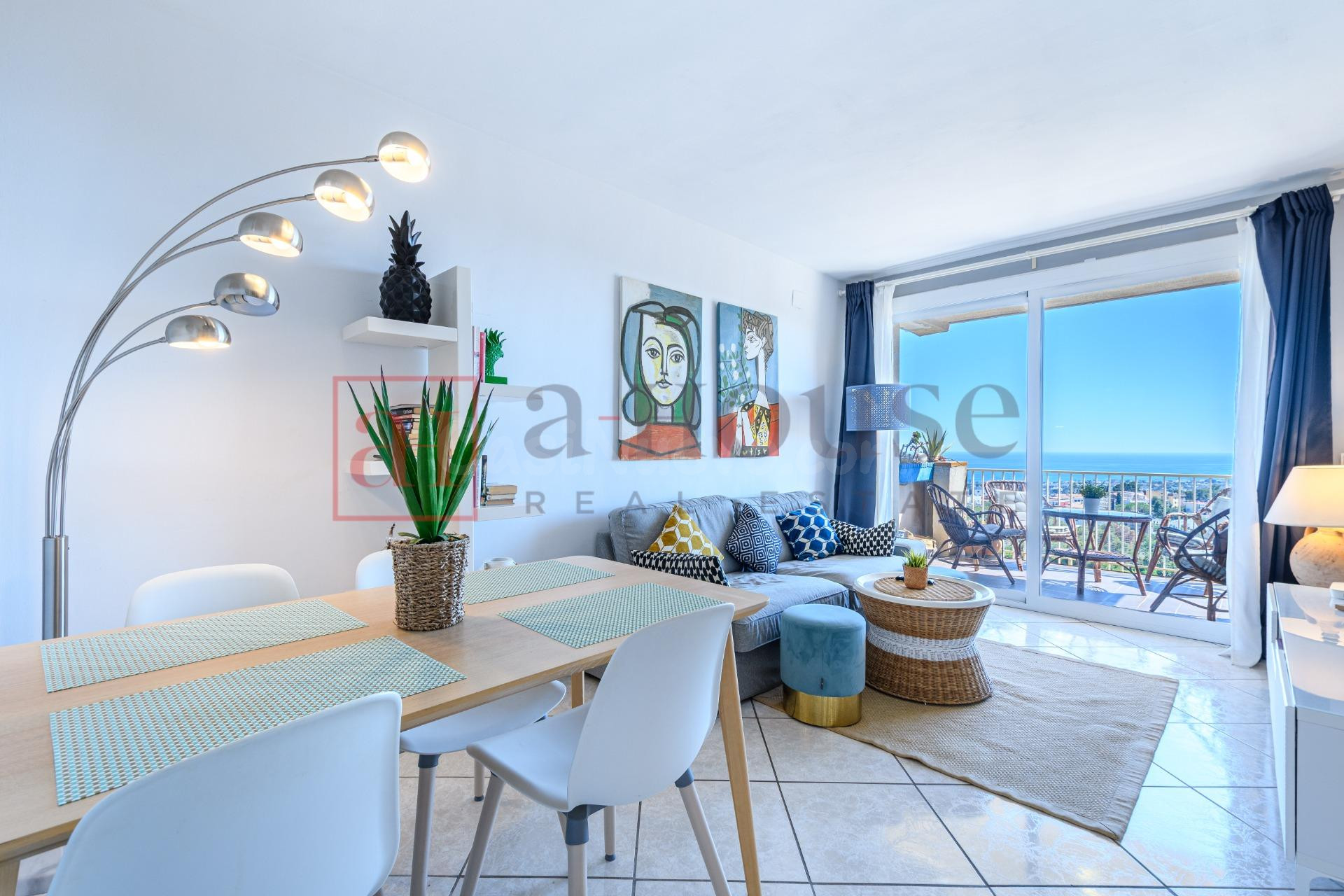 PISO CON TERRAZA, PISCINA Y LICENCIA TURISTICA EN URBANIZACI - foto 5