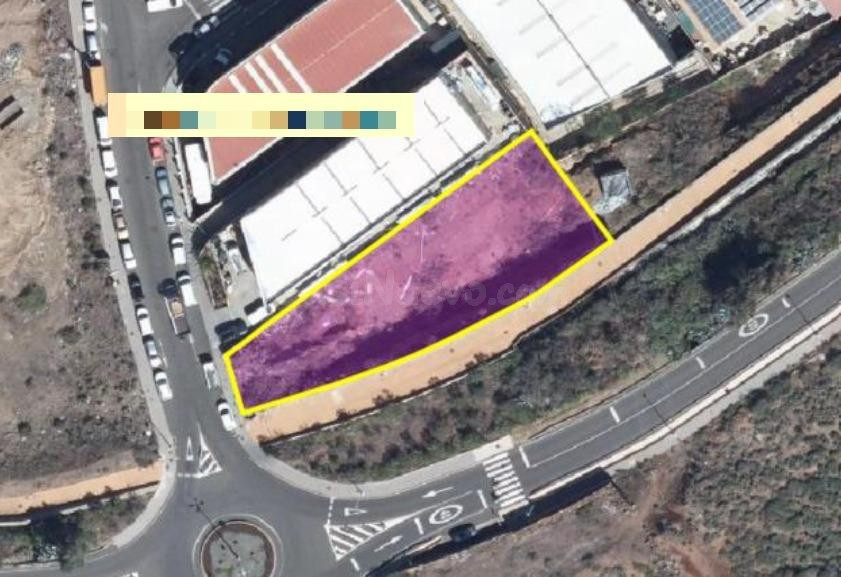 PARCELA INDUSTRIAL ÚNICA EN EL NORTE – +800 m2 EDIFICABLES - foto 2