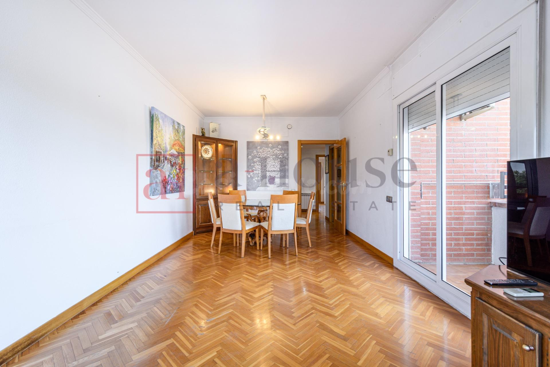 PISO LISTO PARA ENTRAR A VIVIR, CON GRAN BALCÓN Y PISCINA CO - foto 4