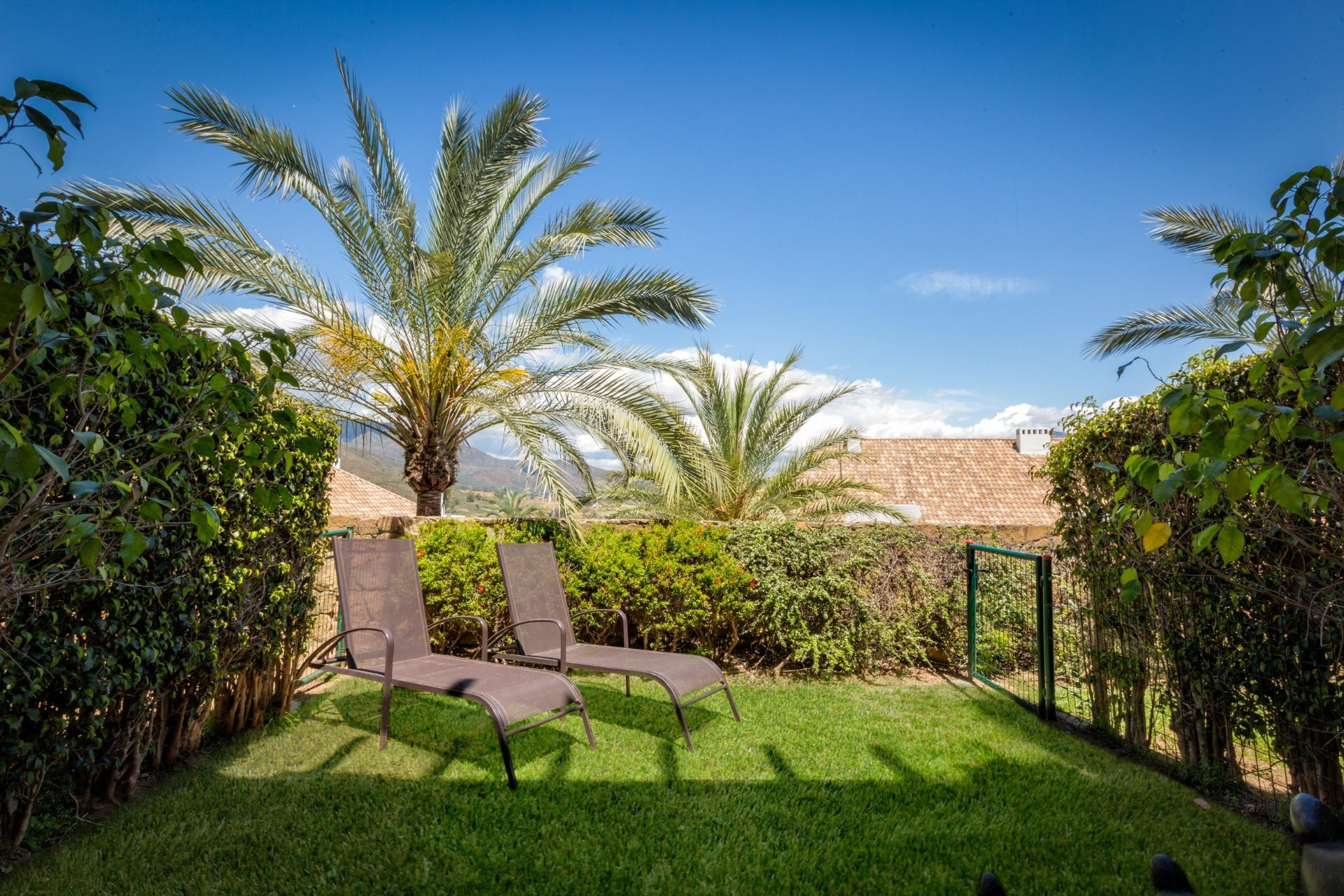 Adosado 3 Dorm. con Vistas al Golf en La Cala – Jardín Priva - foto 2