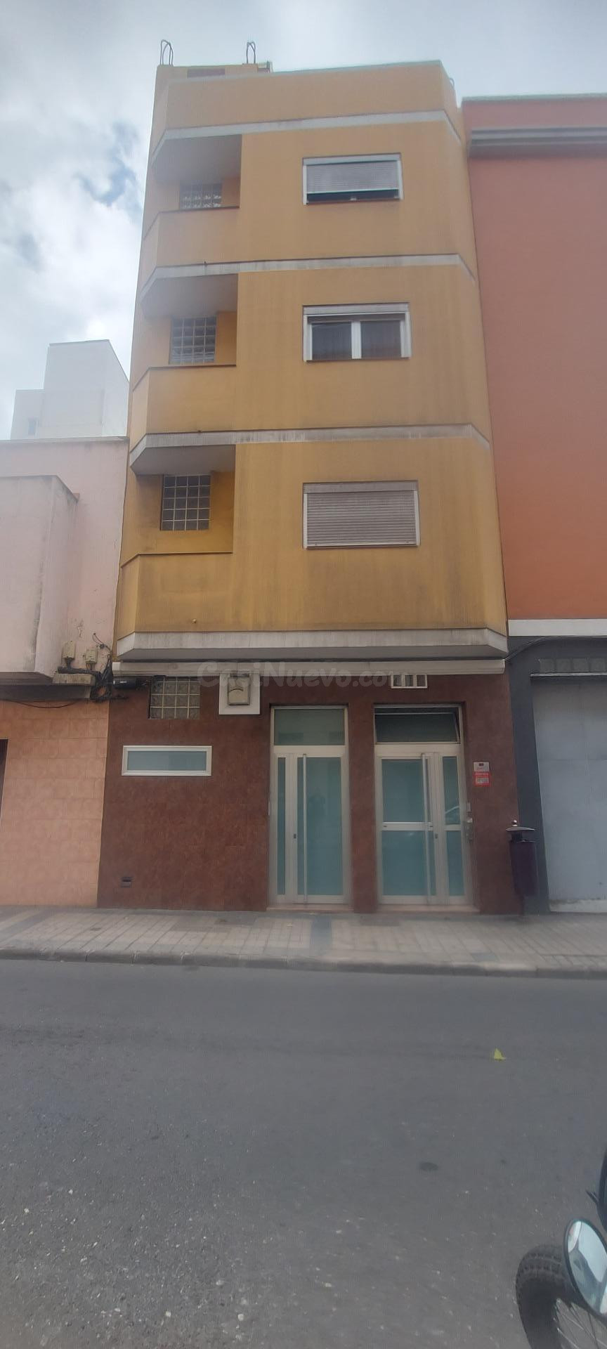 EXCLUSIVO APARTAMENTO EN GUANARTEME - A DOS CALLES DE LA PLA