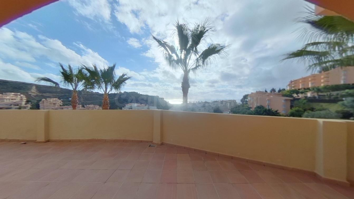 Calahonda - Piso, 2 Dormitorios, Amplia Terraza, Piscina