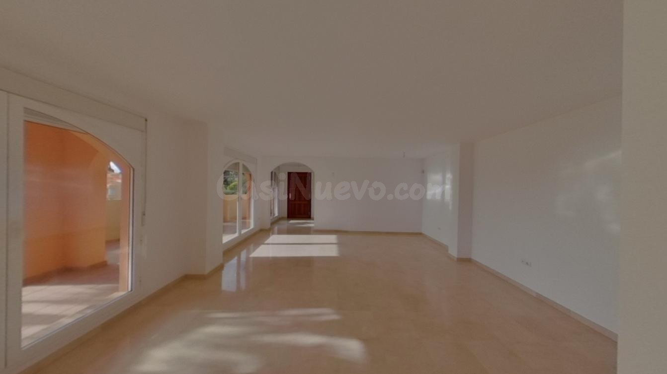 Calahonda - Piso, 2 Dormitorios, Amplia Terraza, Piscina - foto 3