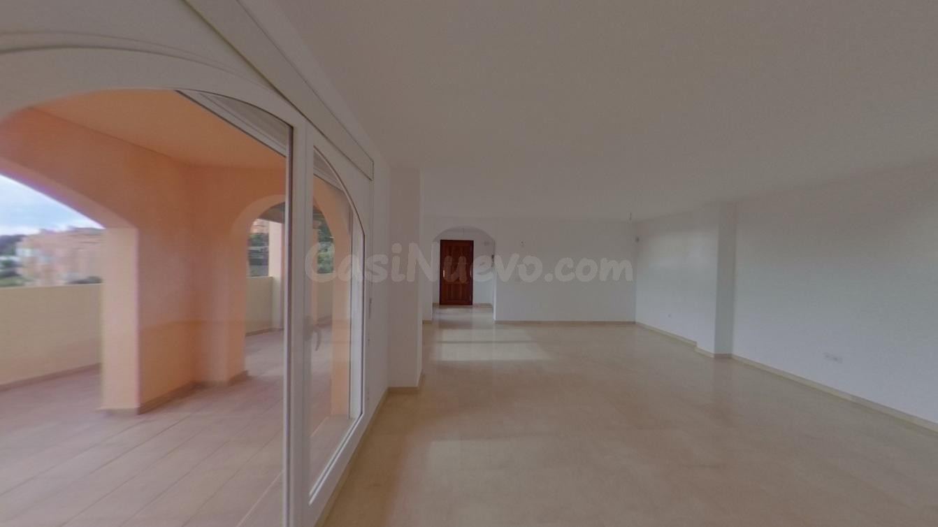 Calahonda - Piso, 2 Dormitorios, Amplia Terraza, Piscina - foto 4
