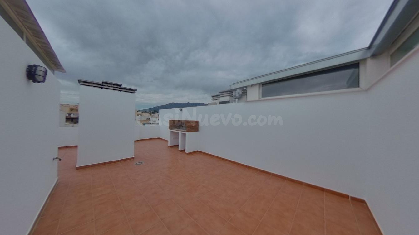 Las Lagunas - Piso, 2 Dormitorios, Terraza y Solárium
