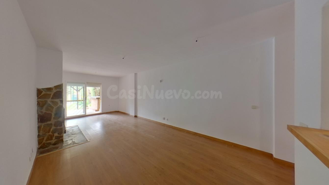 Calahonda - Piso Planta Baja, 1 Dormitorio, Terraza y Jardín - foto 3