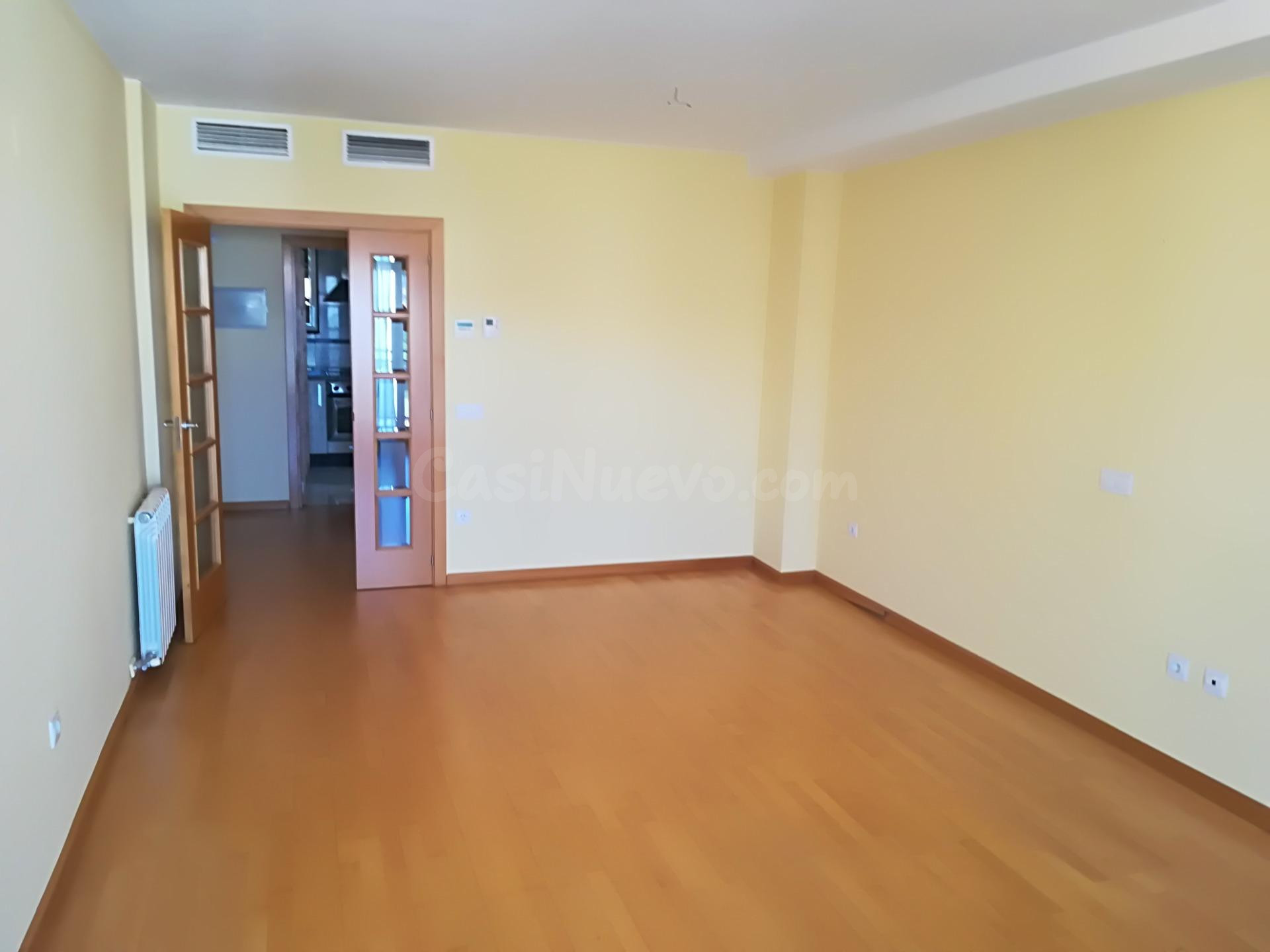 ZONA AZUCARERA. PISO SEMINUEVO CON PLAZA DE GARAJE Y TRASTER - foto 5