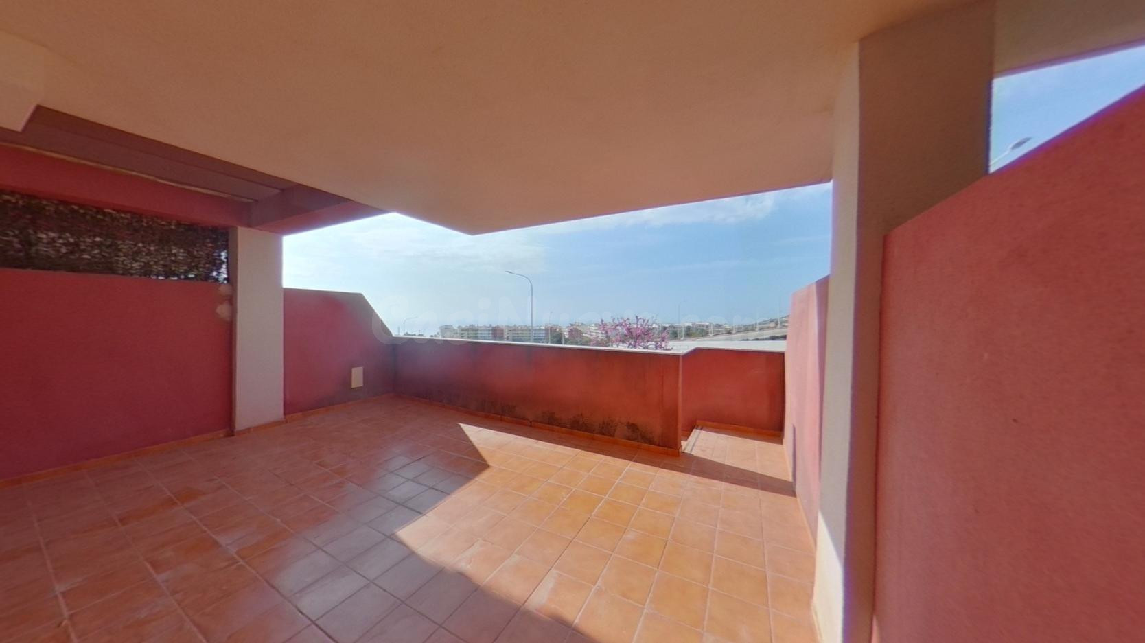 Benalmádena - Piso, 2 Dormitorios, Terraza y Patio, Garaje - foto 2