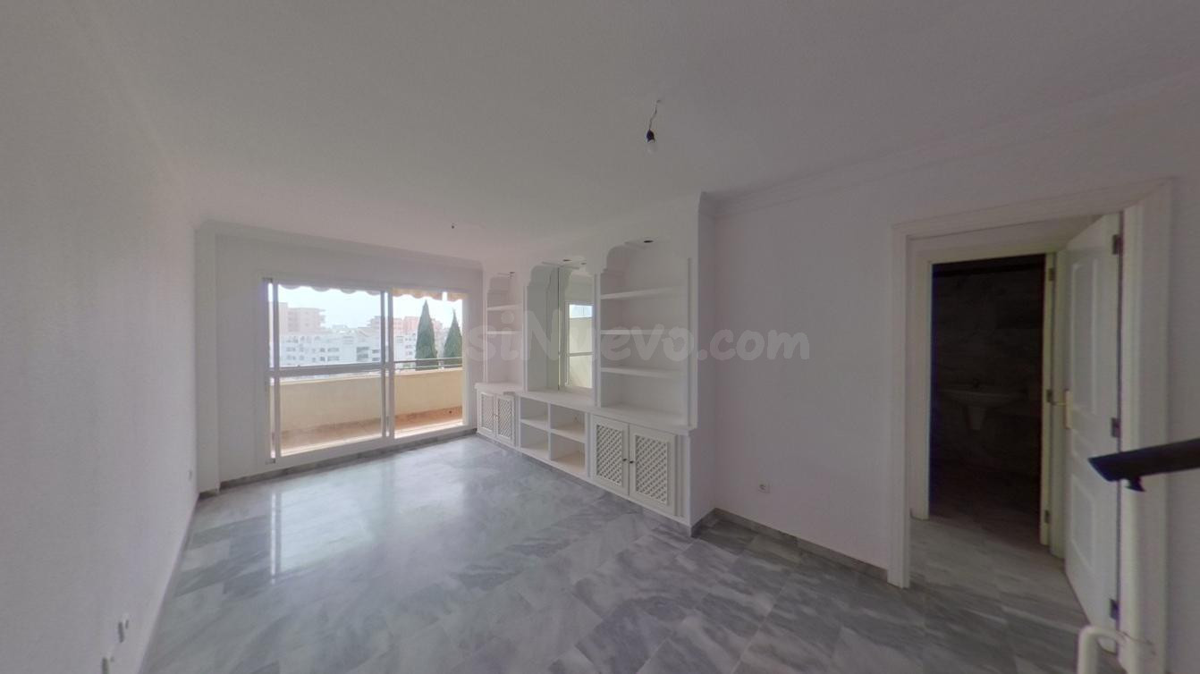 Torremolinos - Ático Dúplex, 4 Dormitorios, Terraza - foto 3