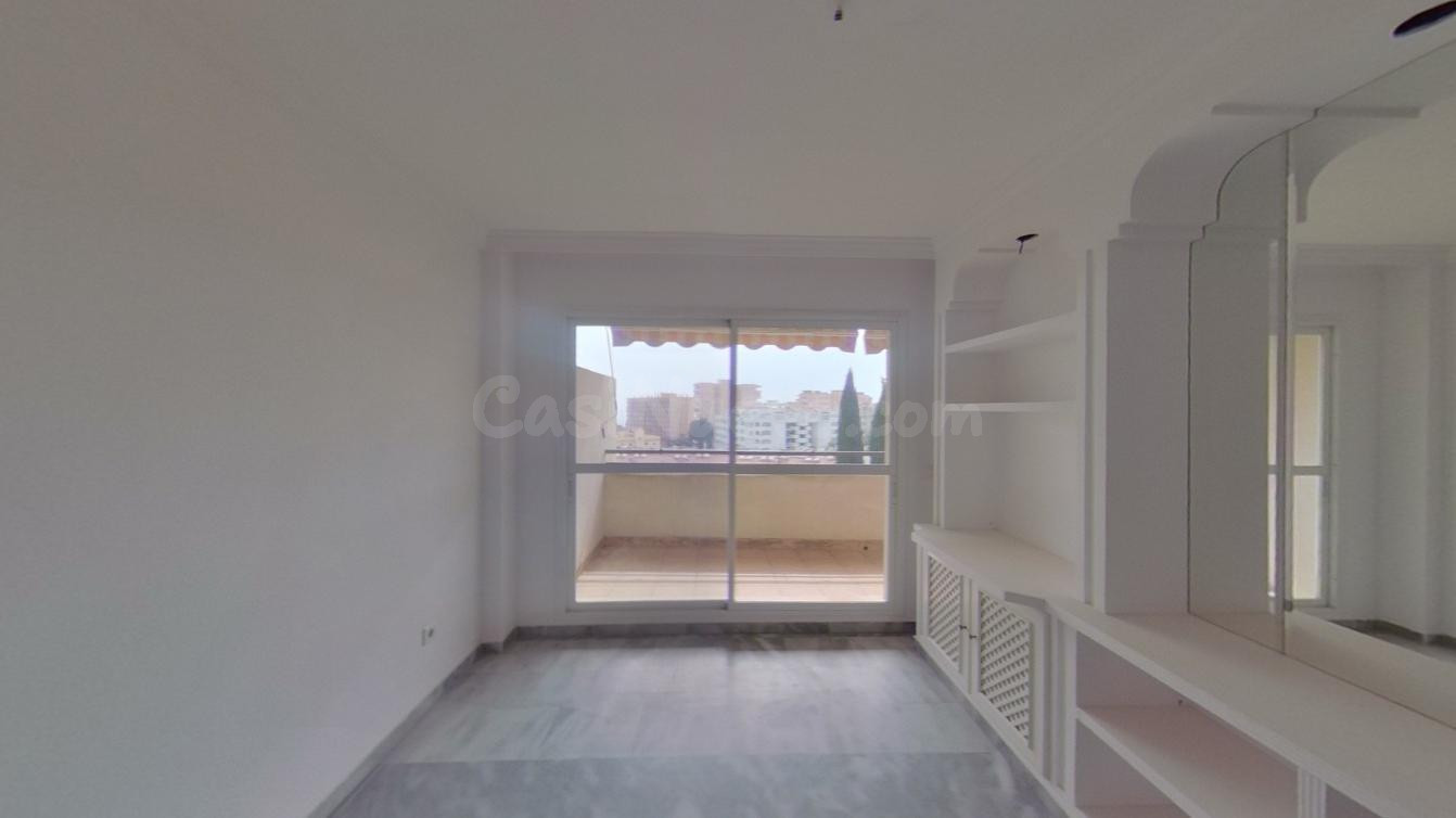 Torremolinos - Ático Dúplex, 4 Dormitorios, Terraza - foto 4