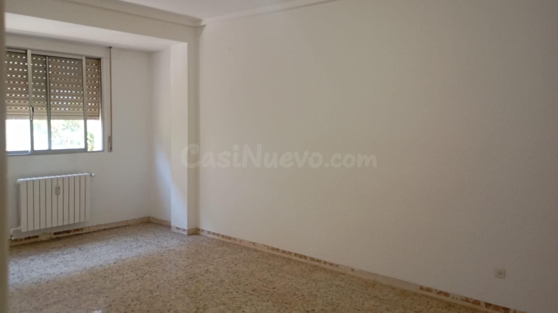 PISO CON PLAZA DE GARAJE, JUNTO AL CANAL (TORRERO) Ideal par - foto 3
