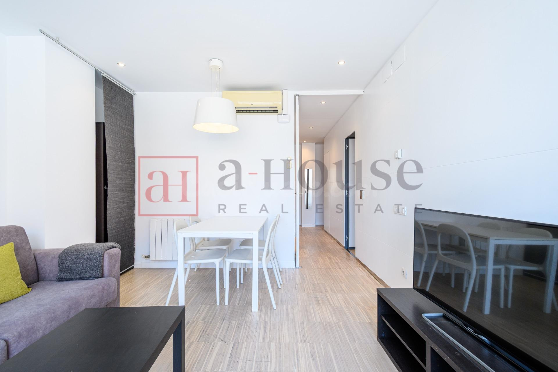 PISO LISTO PARA ENTRAR A VIVIR CON BALCÓN EN VILA DE GRACIA - foto 4