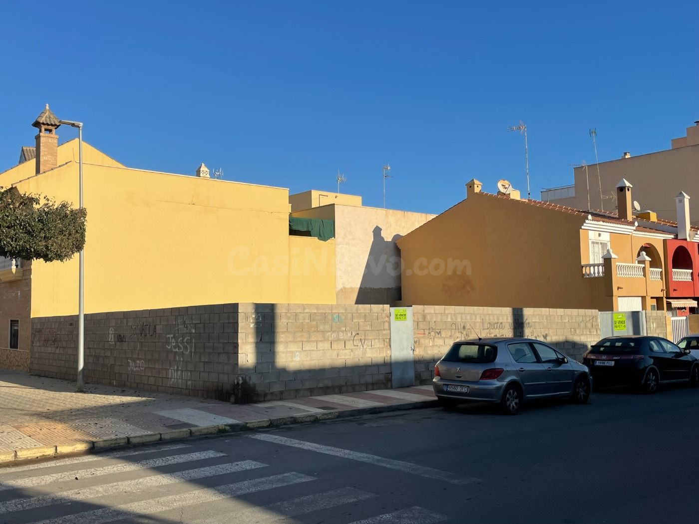 Solar urbano en Avda Albuñol - foto 2