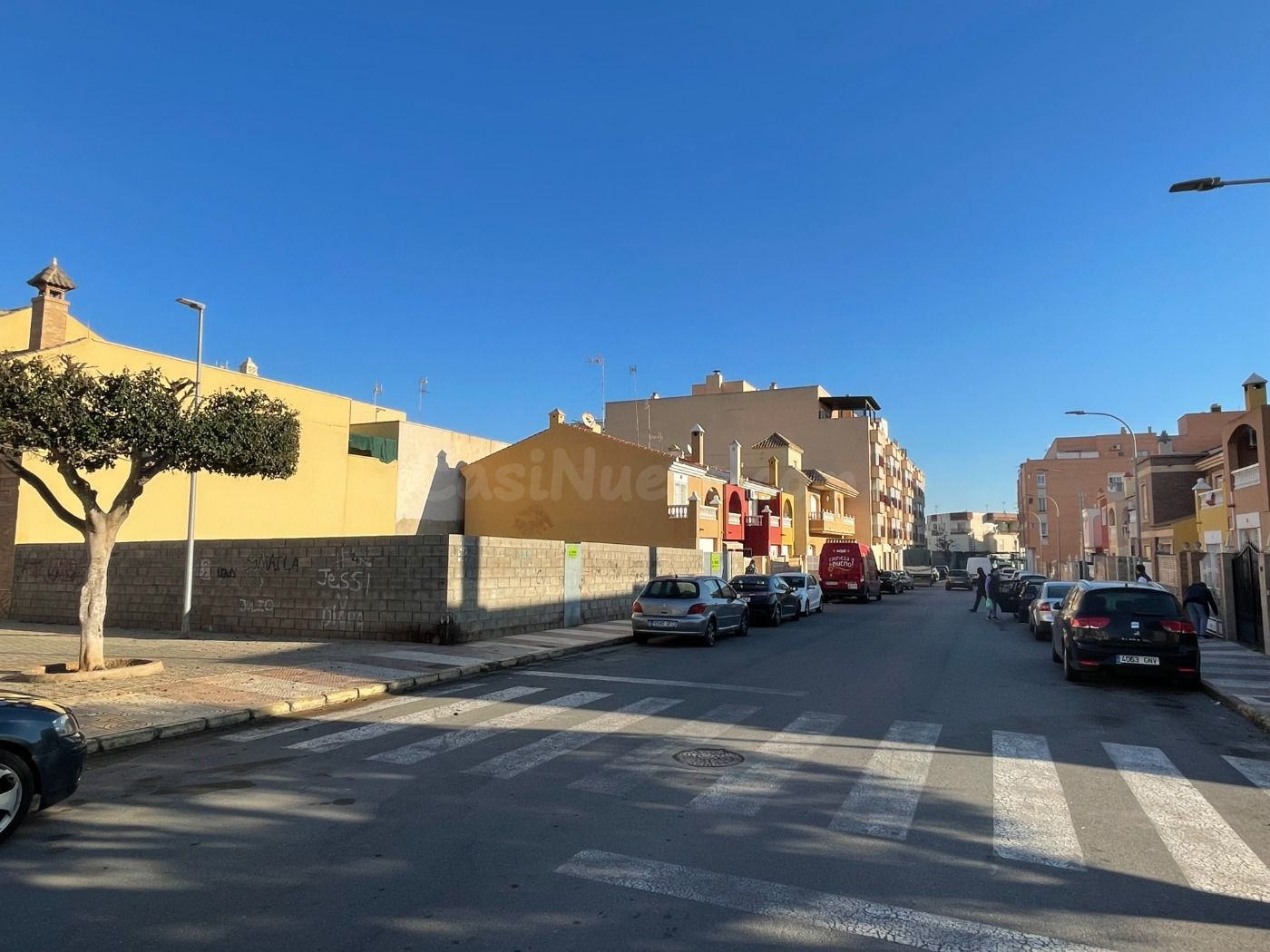 Solar urbano en Avda Albuñol - foto 4