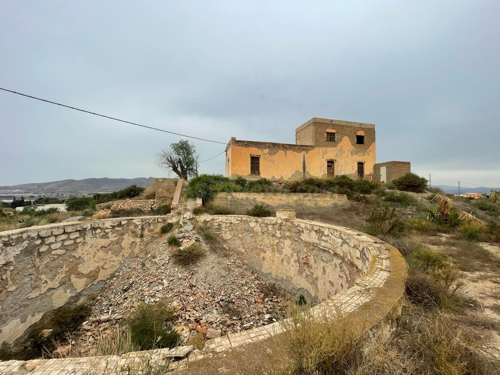 Se vende Cortijo con terreno en la Norieta (Pechina) - foto 3