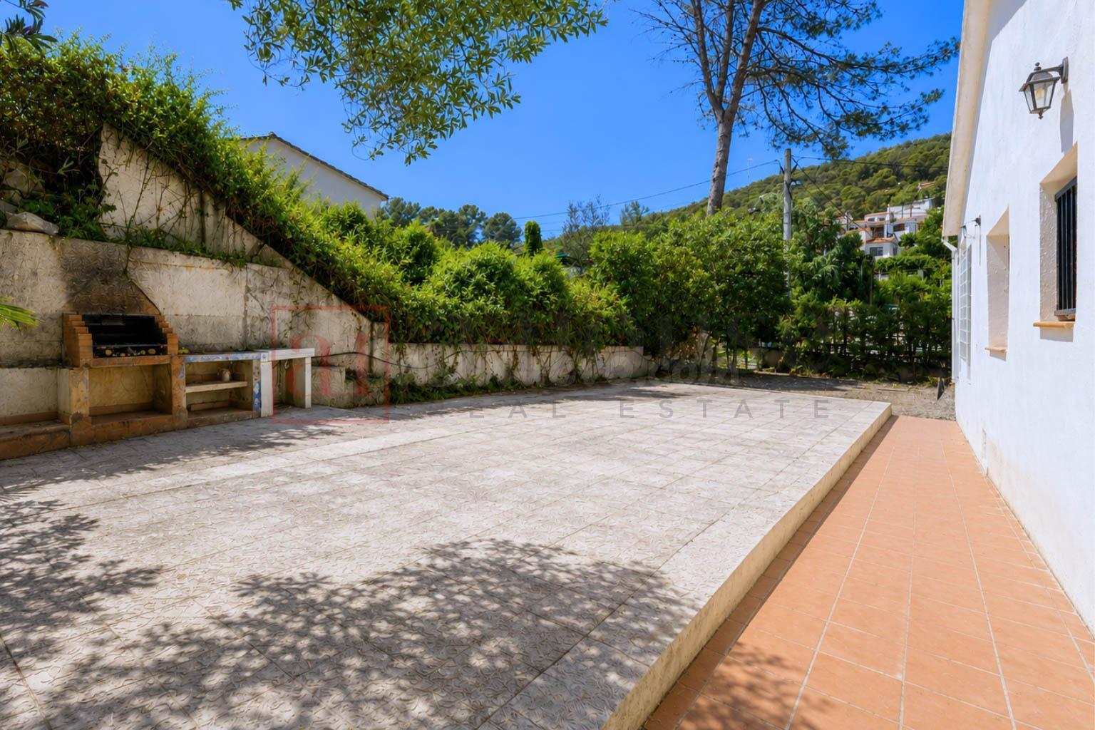 BONITA CASA SEMIREFORMADA EN OLIVELLA - foto 4