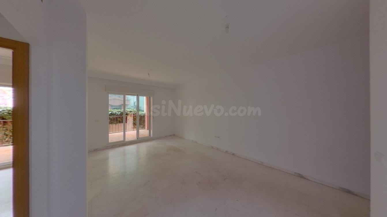 Benalmádena - Piso, 2 Dormitorios, Terraza, Piscina, Parking - foto 4
