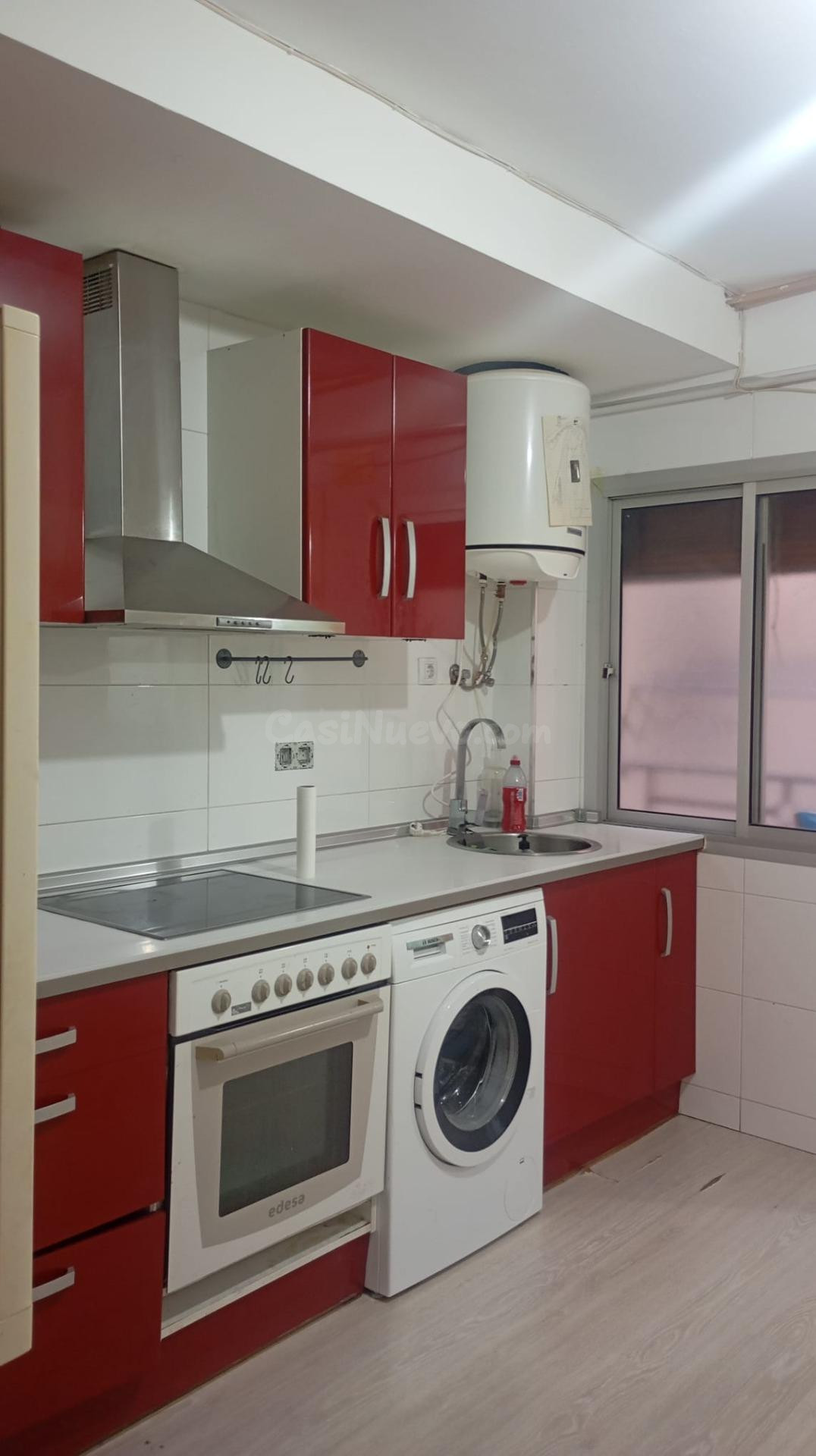 VIVIENDA CON BALCON EN PLENO CENTRO Ubicación perfecta - foto 3