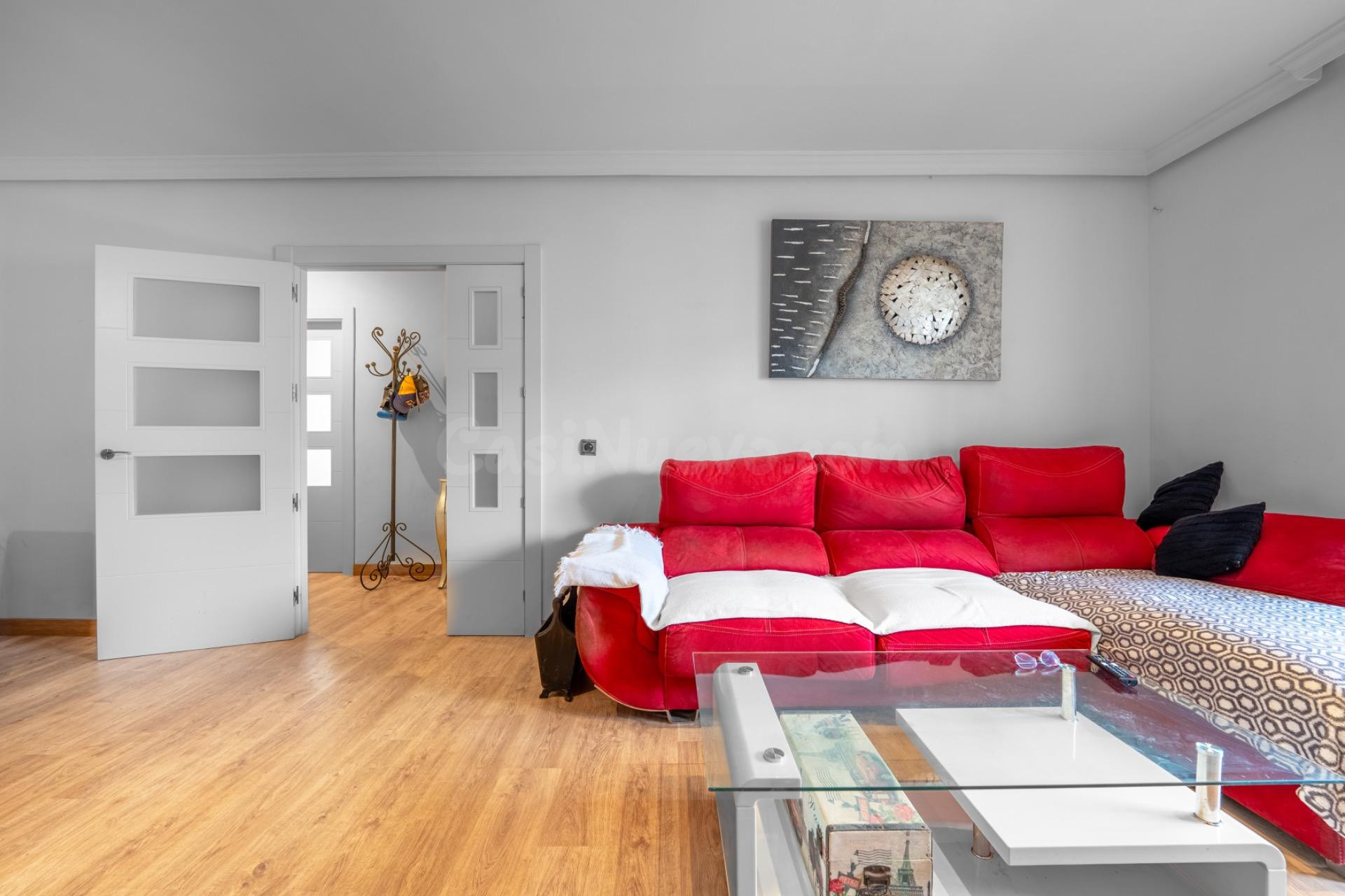 Se vende piso de 3 dormitorios con piscina y zonas verdes en - foto 5