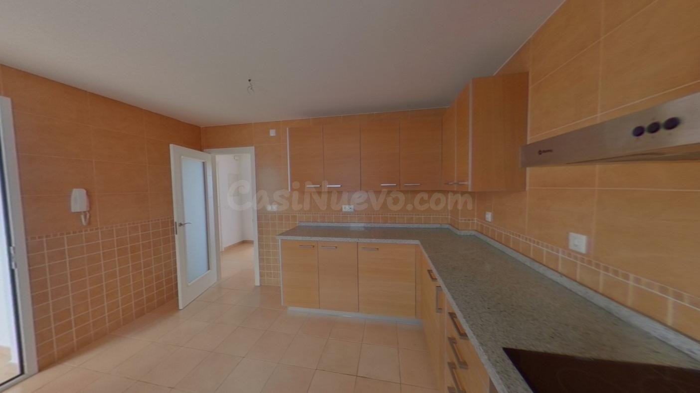 Benalmádena - Adosado, 3 Dormitorios, Terraza, Patio, Garaje - foto 5