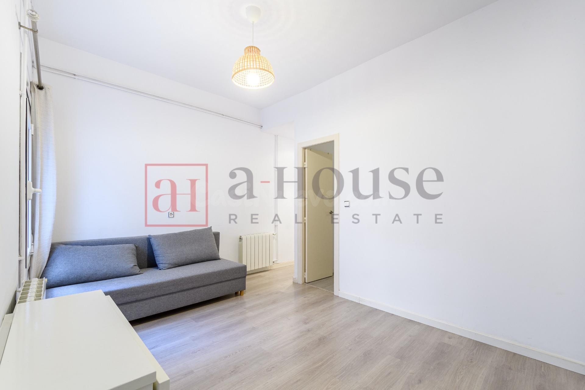 PISO LISTO PARA ENTRAR A VIVIR CON BALCÓN EN SANT GERVASI -  - foto 2