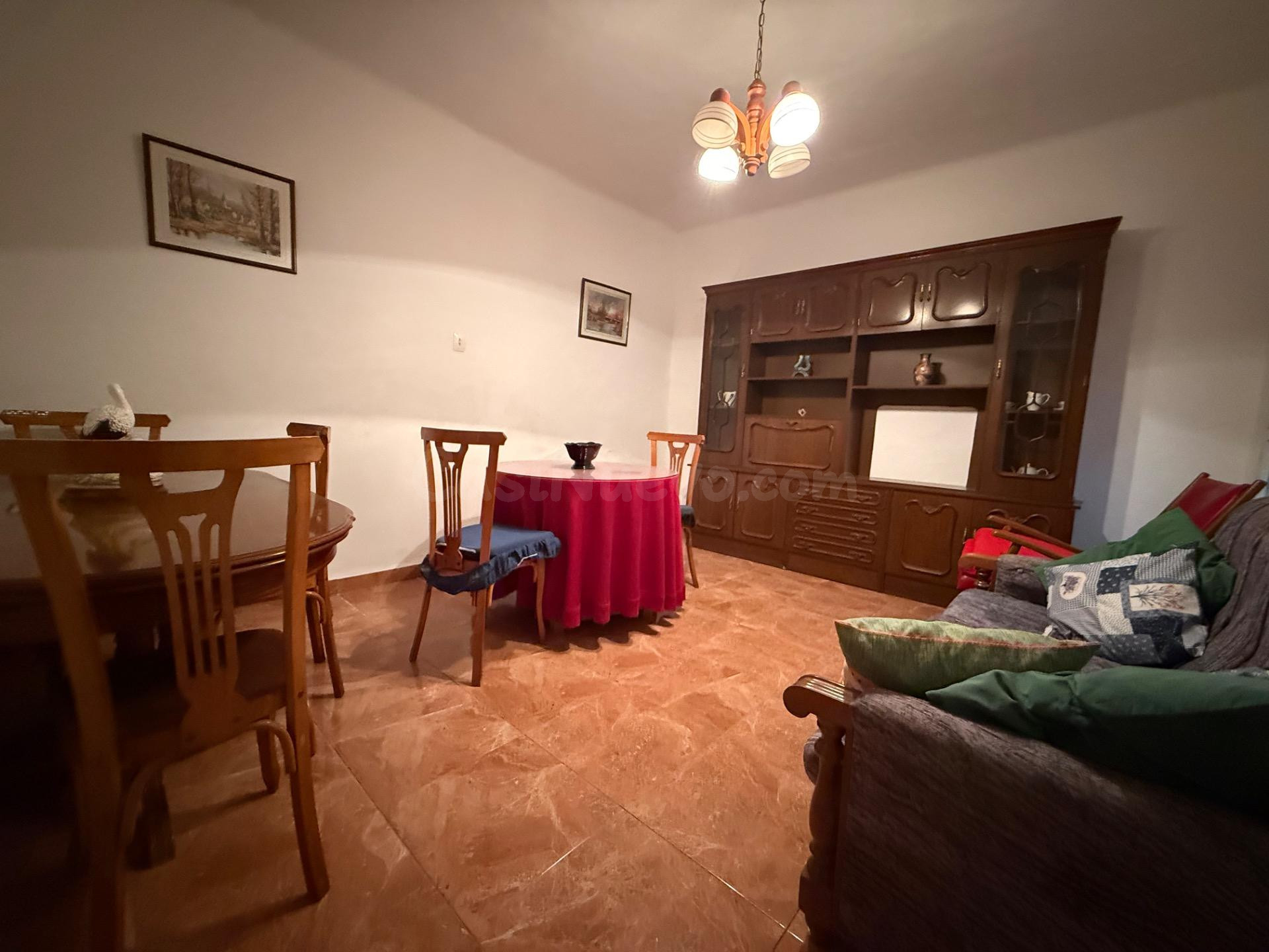Se Vende Casa de Dos Plantas con Cueva en Canjayar - foto 2