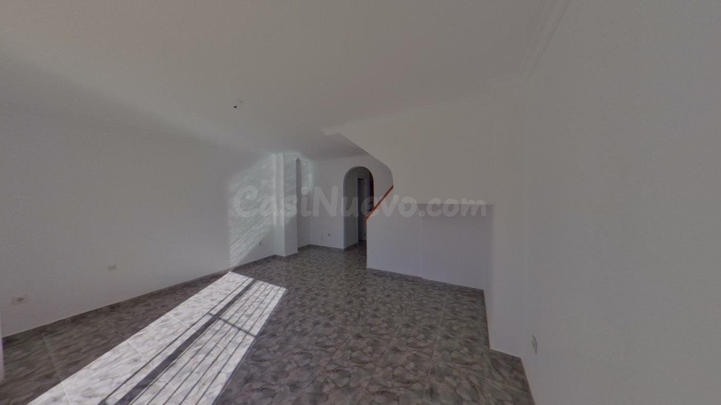Torremolinos - Casa, 3 Dormitorios, Amplia Terraza - foto 2