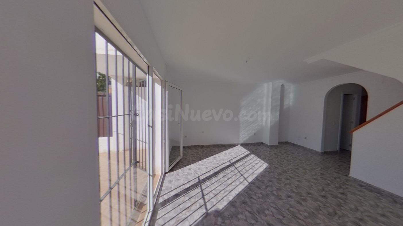 Torremolinos - Casa, 3 Dormitorios, Amplia Terraza - foto 3