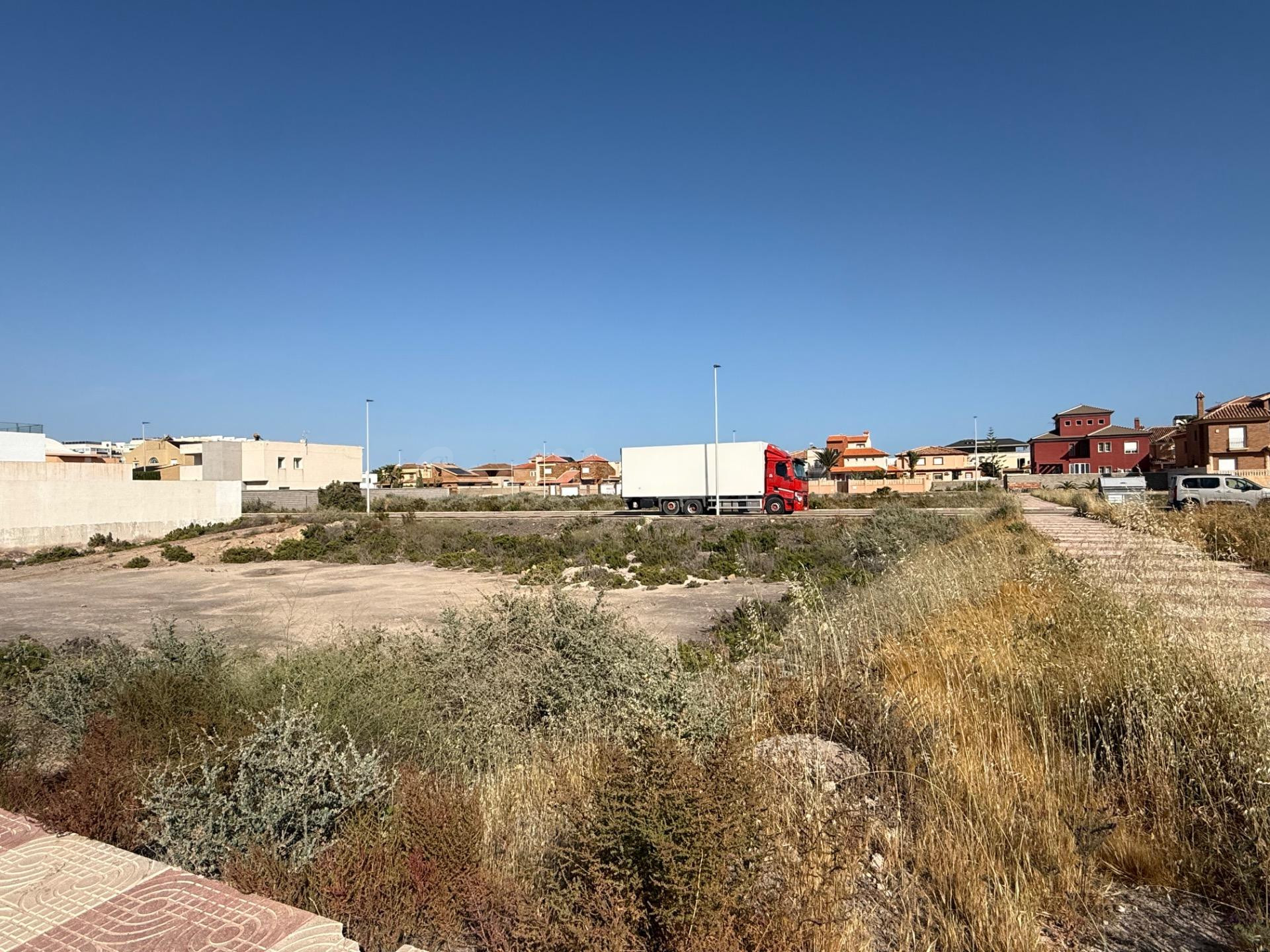 Se Vende Solar en Las Salinas en Calle Grecia