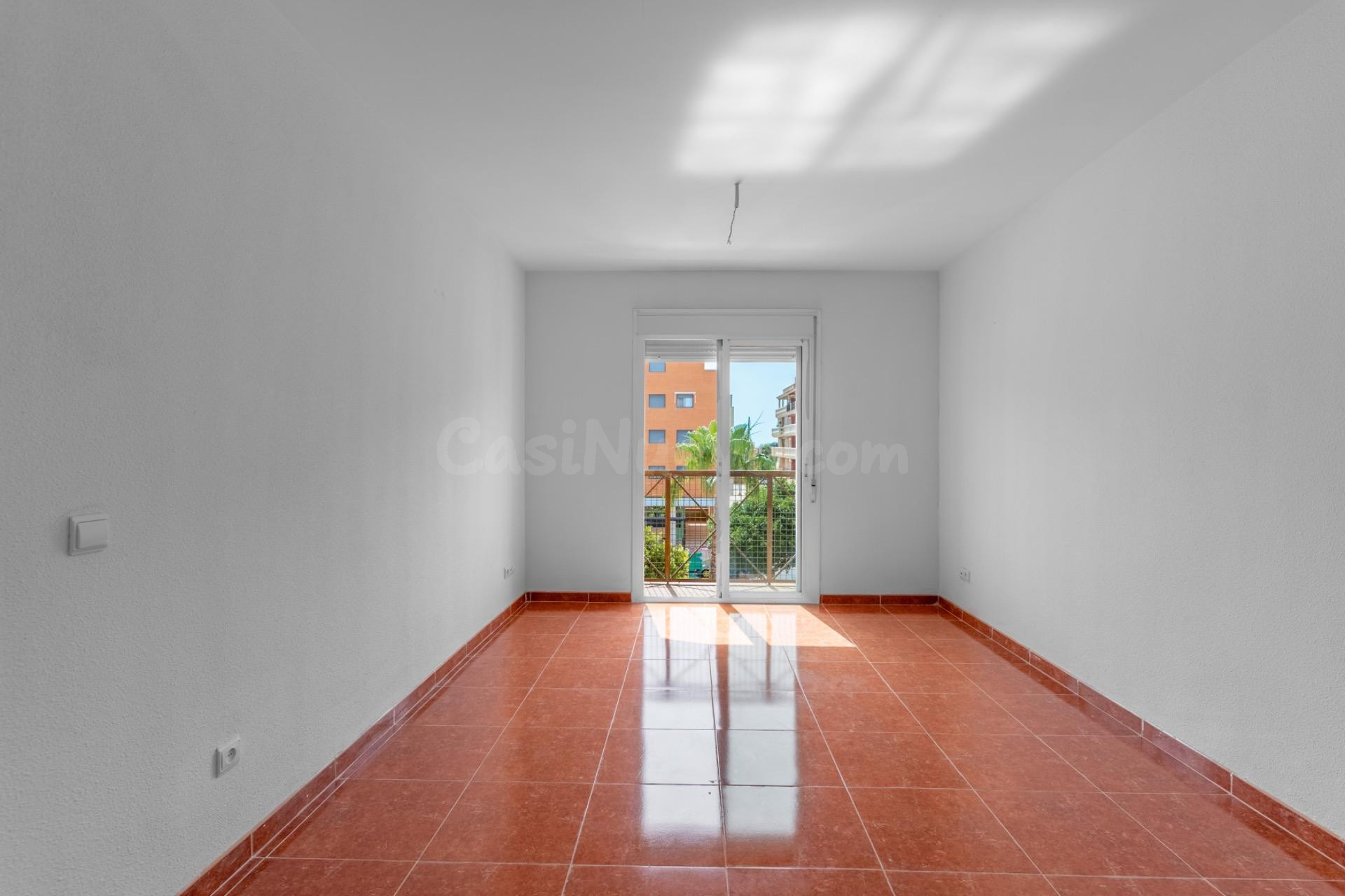 Se Vende Piso de 3 Dormitorios y 2 Baños en Las Salinas a Es - foto 4