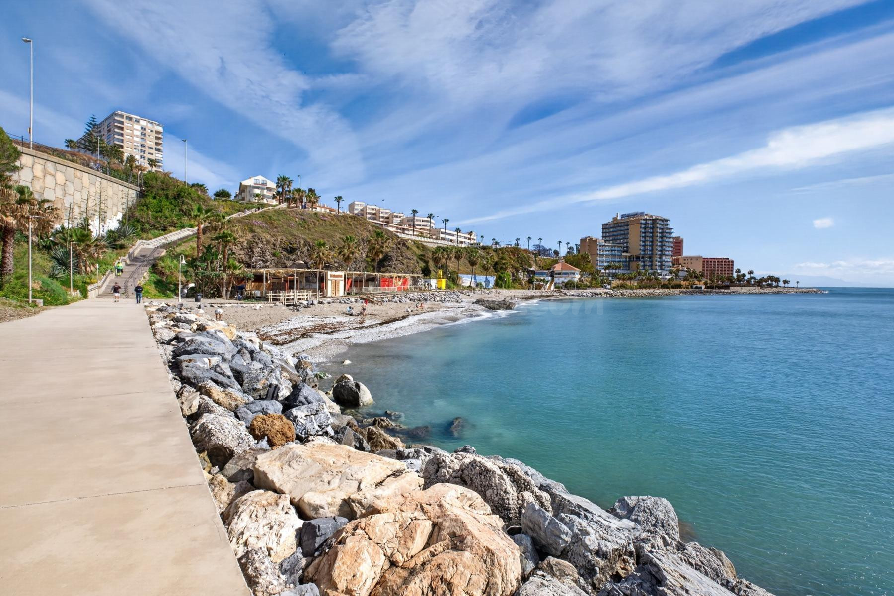 ✨ ¡Vive el encanto de la Costa del Sol y el mar en Torrequeb - foto 2