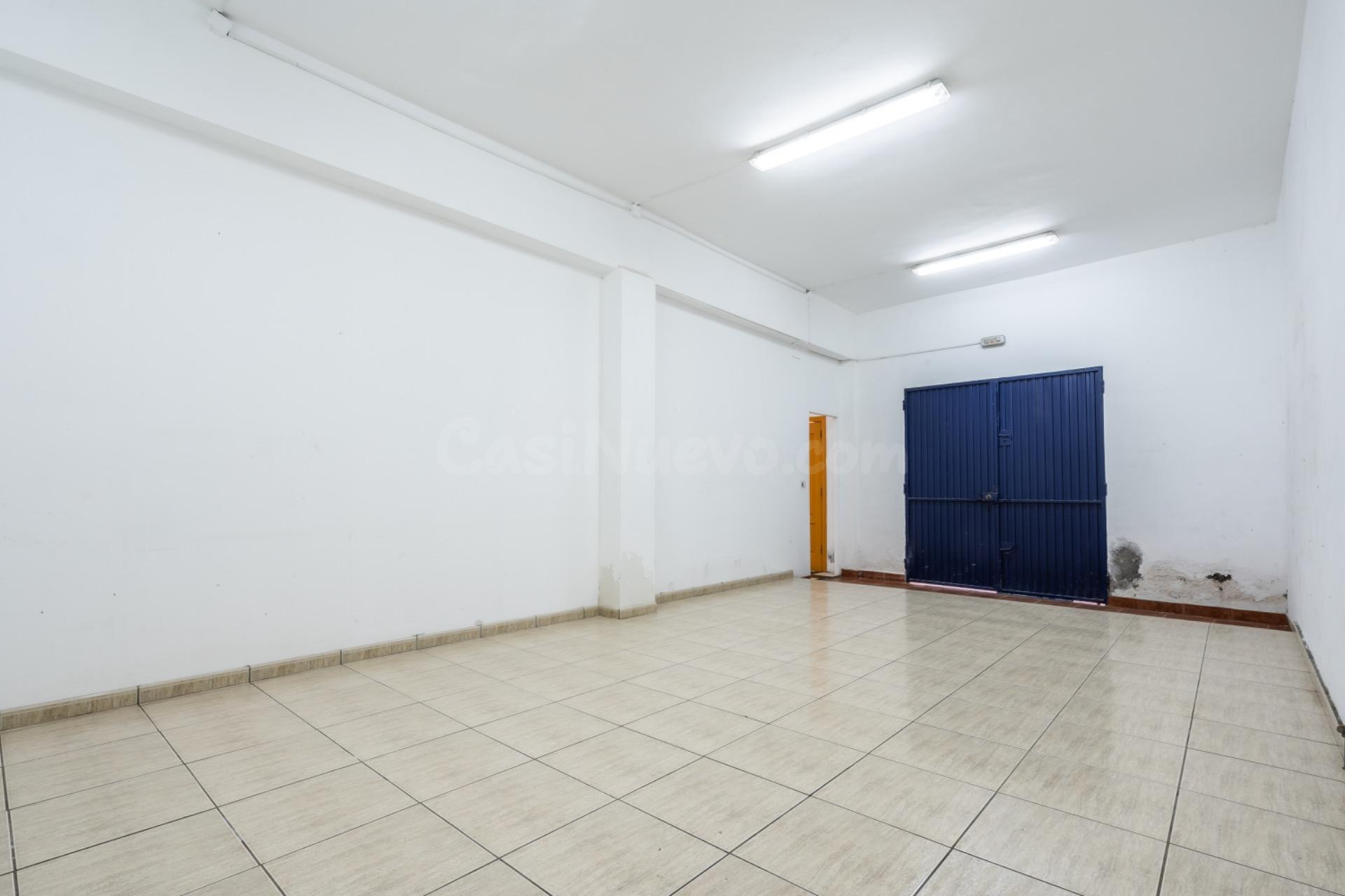 Casa con local comercial y vivienda en pleno centro de San S - foto 4