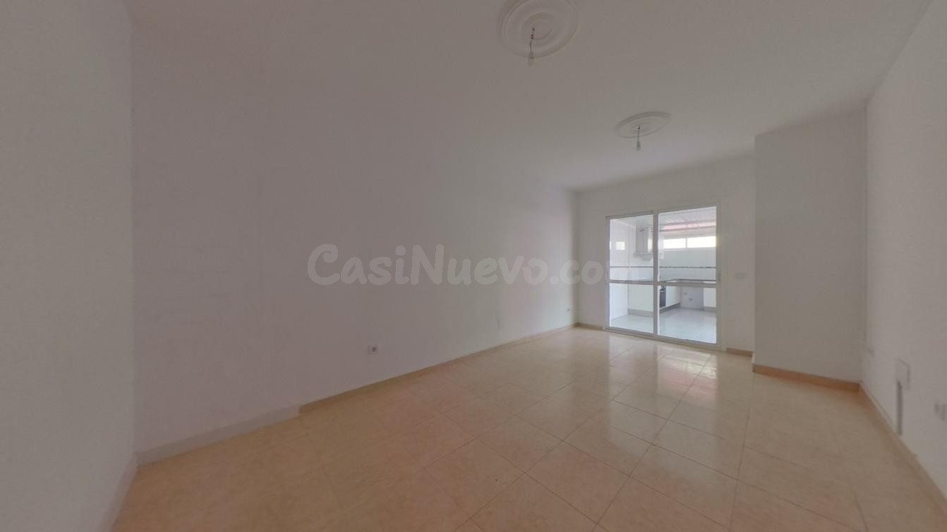 Torremolinos - Piso, 2 Dormitorios, Terraza, Céntrico - foto 2