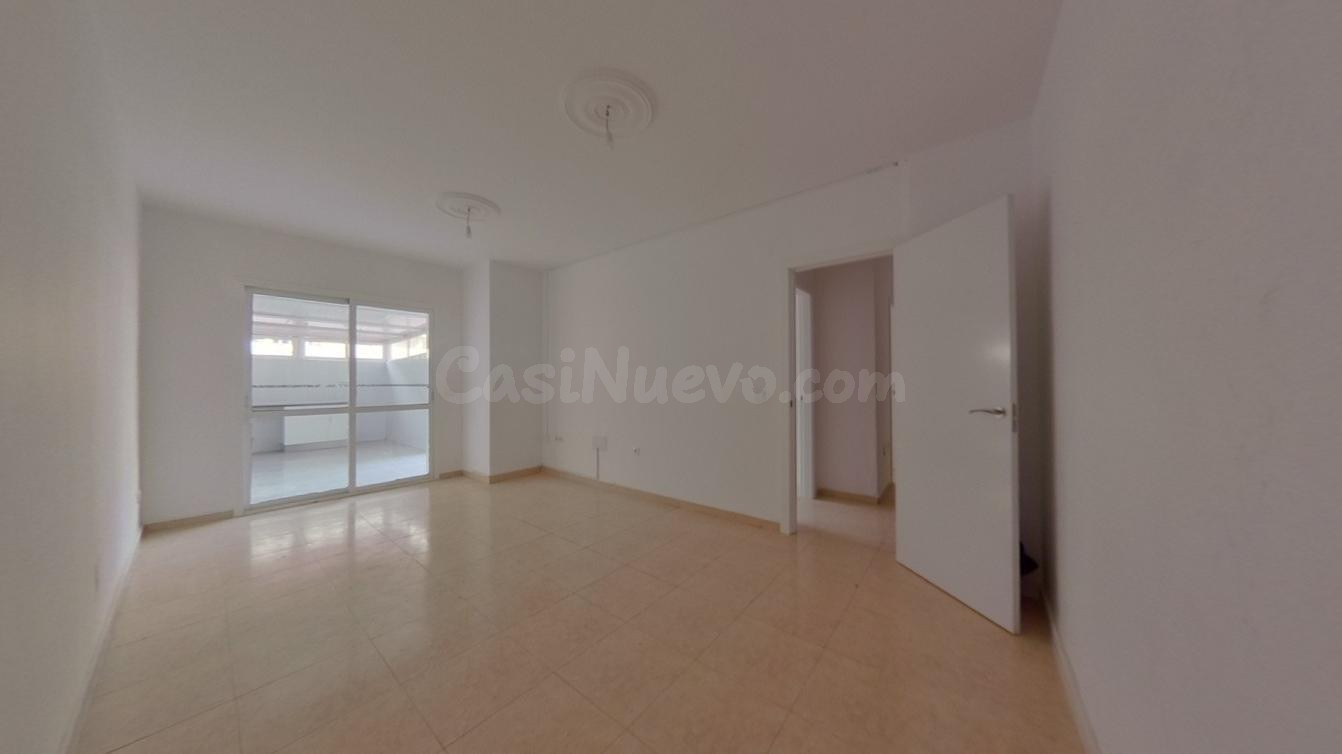 Torremolinos - Piso, 2 Dormitorios, Terraza, Céntrico - foto 3