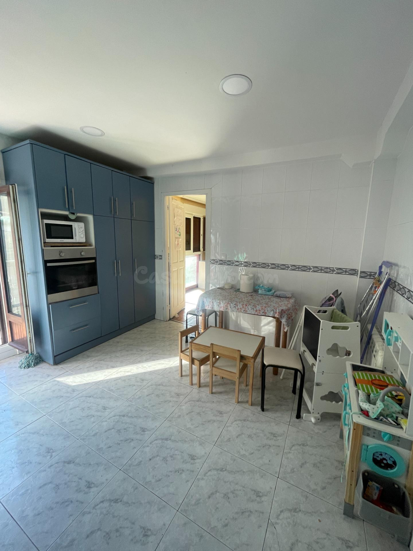 Piso de 3 habitaciones con vistas al bosque y excelentes con - foto 5