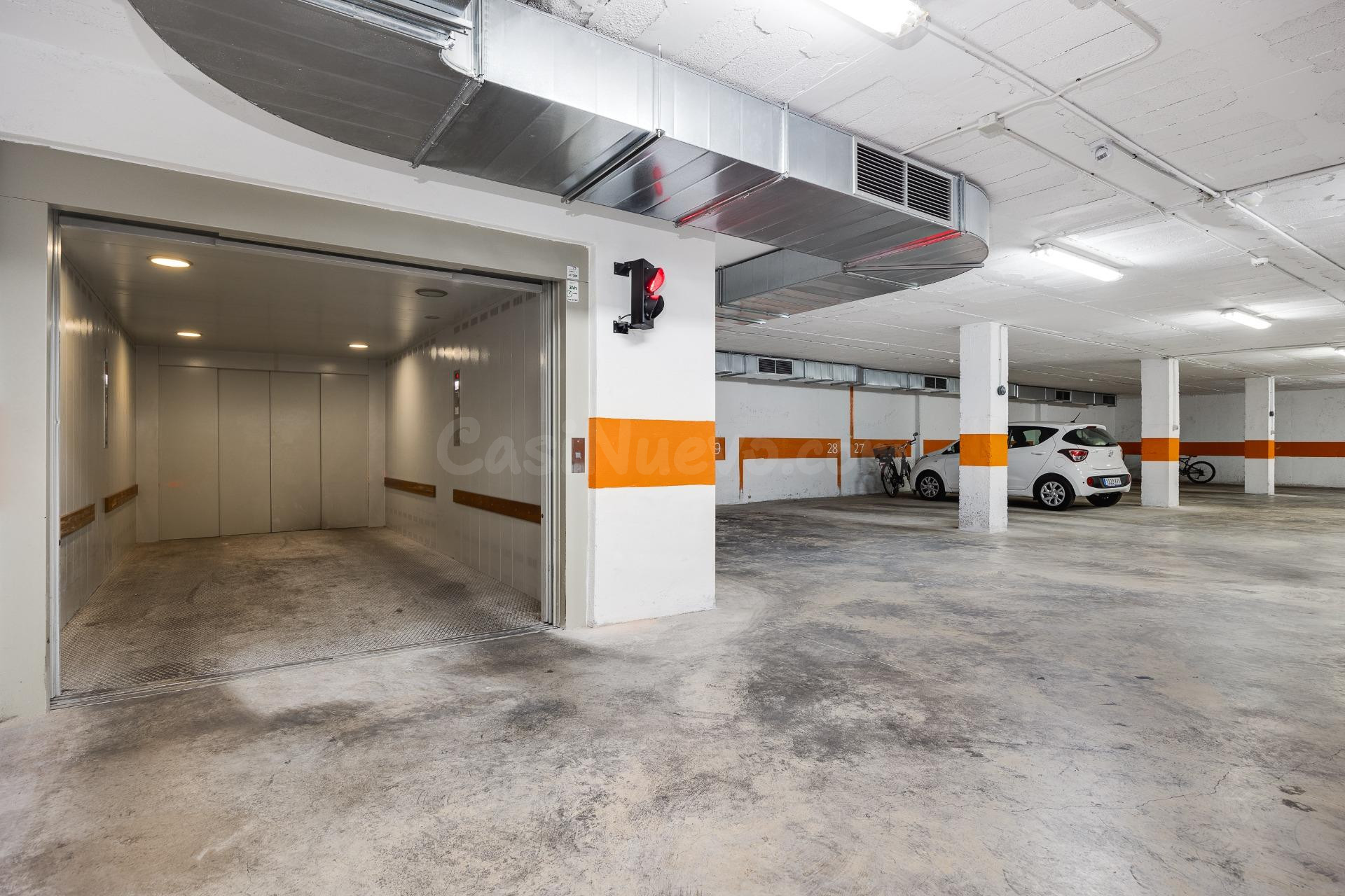 APARTAMENTO A 600M DEL PUERTO DE TORREVIEJA Y LISTO PARA ENT - foto 4