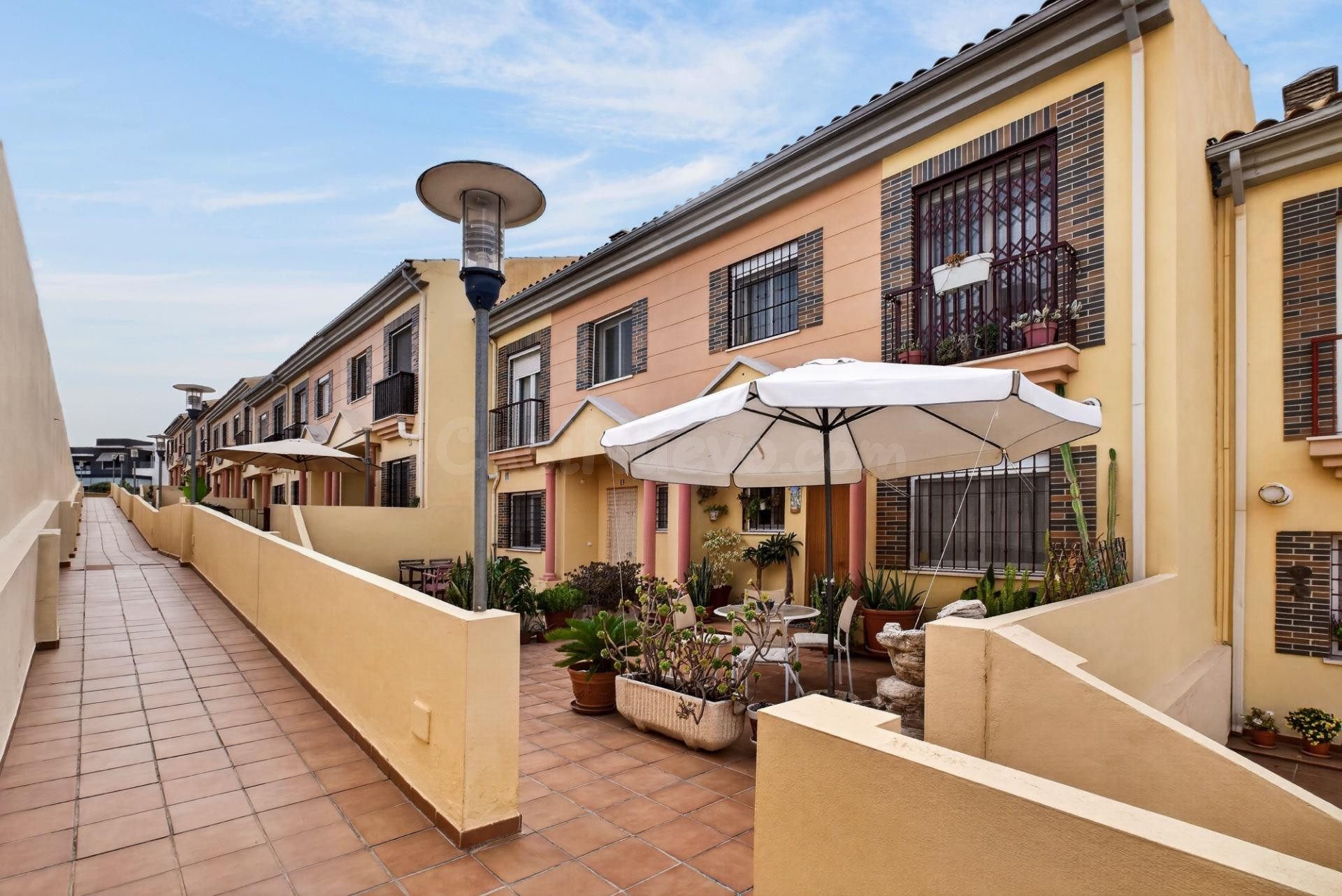 ¡TU NUEVO HOGAR EN RETAMAR, ALHAURÍN DE LA TORRE! ✨ - foto 2