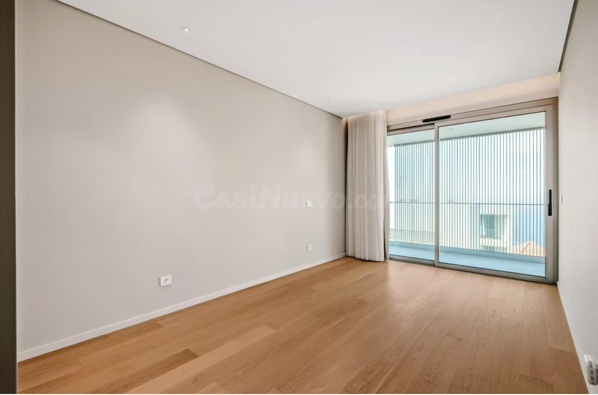 PROPIEDAD ÚNICA EN ALMERÍA | 200 m2 DE LUJO Y 120 m2 DE TERR - foto 4