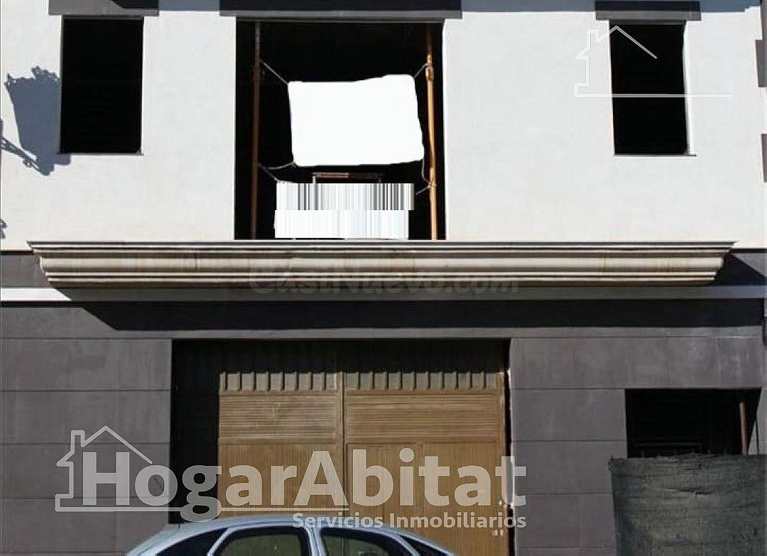 EDIFICIO PARA TERMINAR A TU GUSTO CON BALCÓN