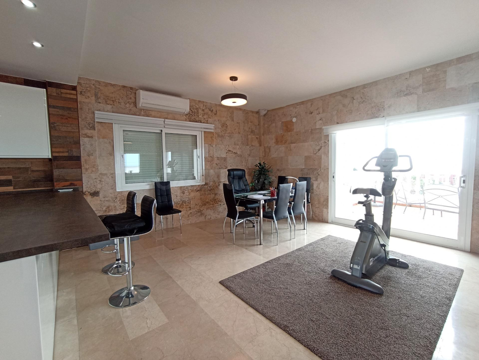 FANTASTICA VILLA EN ZONA BAJA DE LA CAPELLANIA CON PISCINA Y - foto 5
