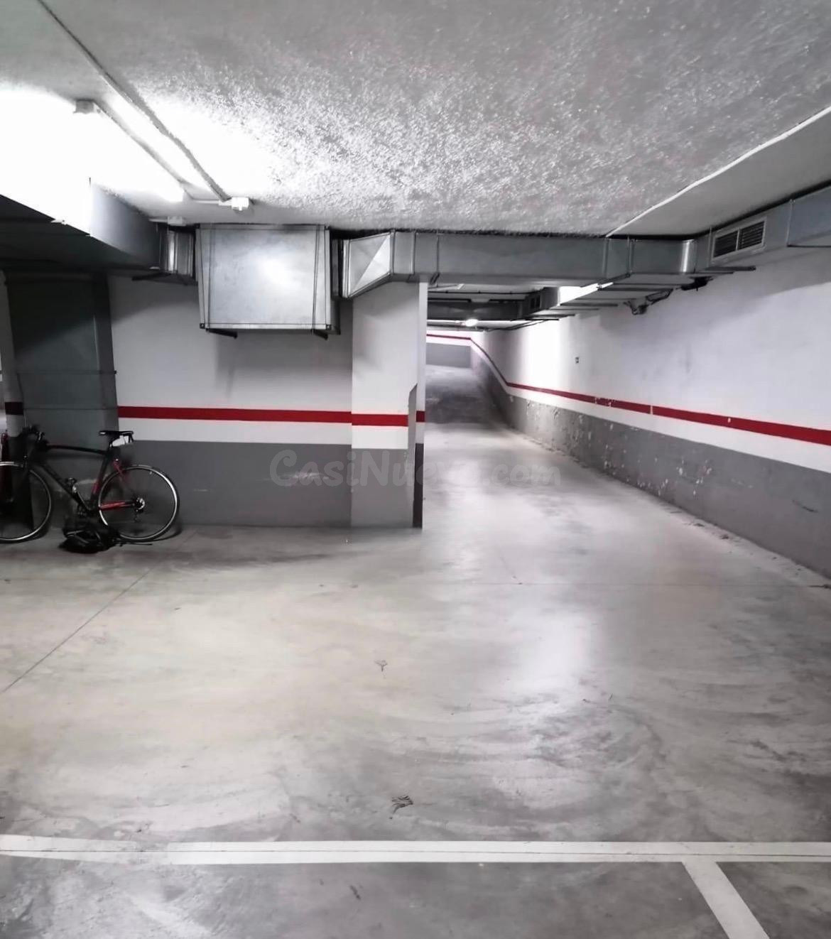 PLAZA DE GARAJE PARA COCHE GRANDE - foto 3