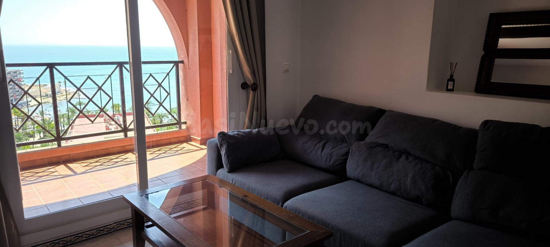 Apartamento en 13ª planta con vistas frontales al mar - foto 5