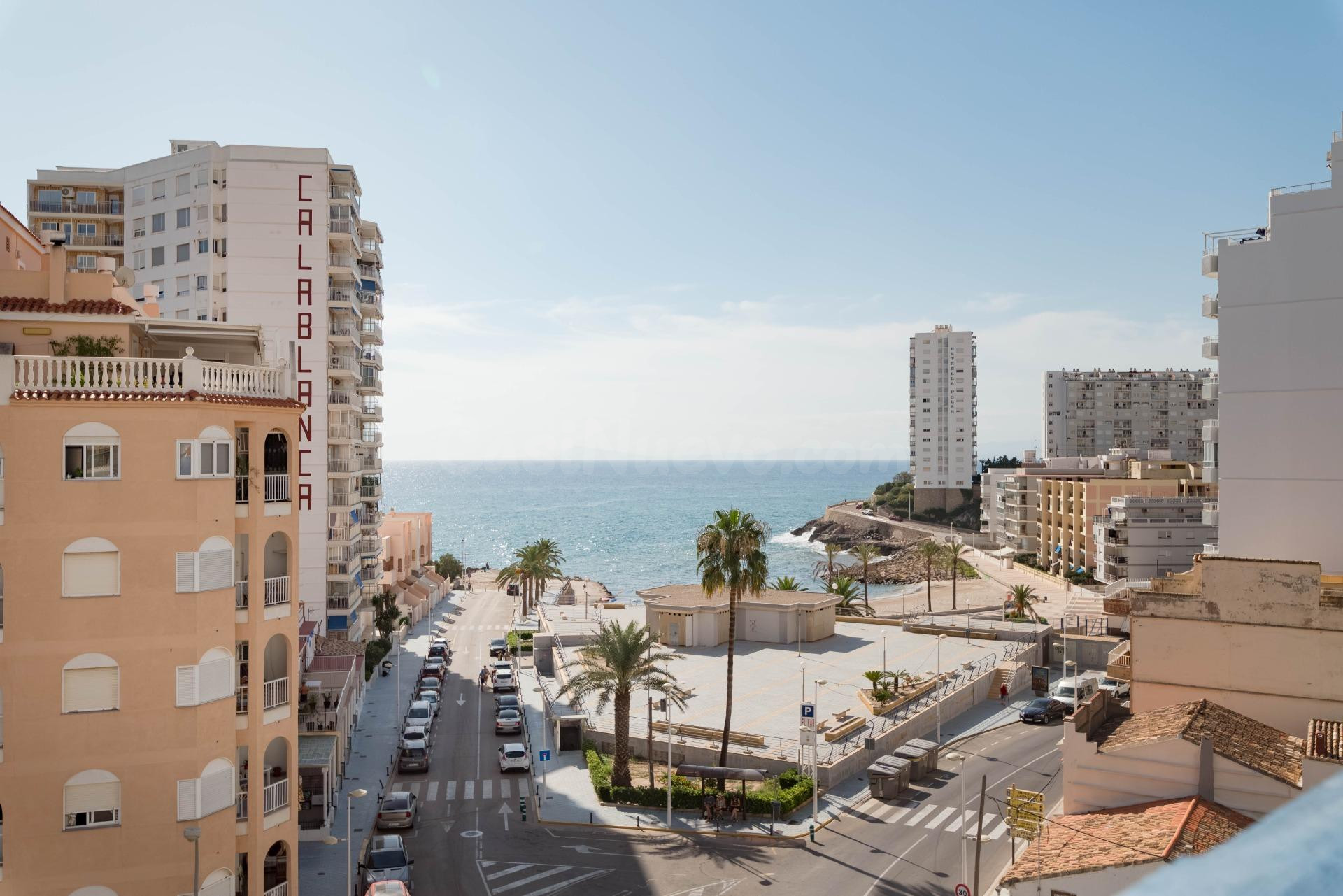 ÁTICO CON VISTA AL MAR EN FARO CULLERA DE TERRAZA PRIVADA LI
